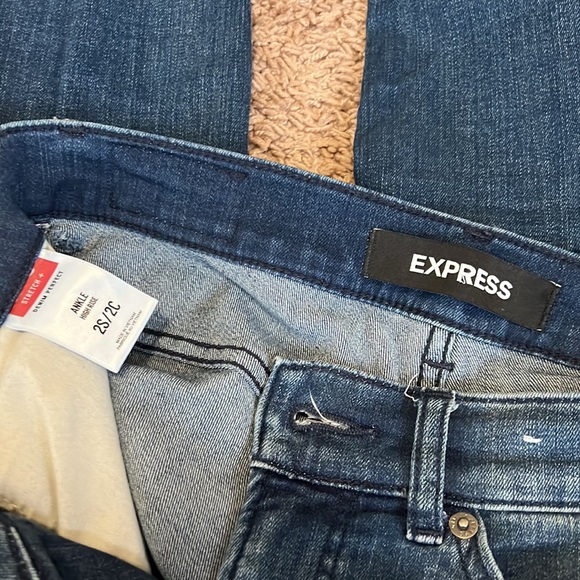 Express Jeggings - Picture 6 of 6